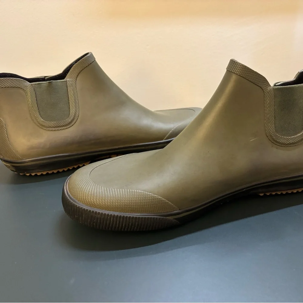 Tretorn Olive Green Low-Cut Waterproof Slip-On Boots EU 43 US Men’s 8.5